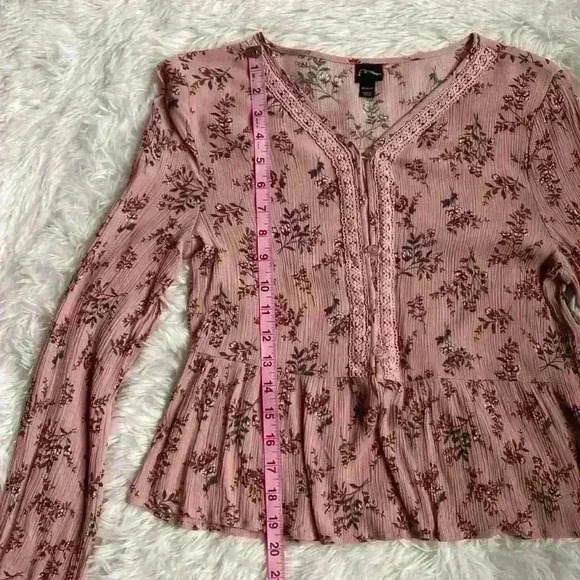 Art class peplum flow shirt. Size XL (14/16) - Picture 5 of 6